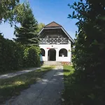 Semesterbostad Csonakos Haz / The Boat House Badacsonyörs
